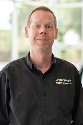 Staff member Mike Wolfert from ID_a972e9