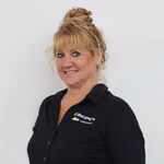 Staff member Lisa Hosking from ID_132d8d