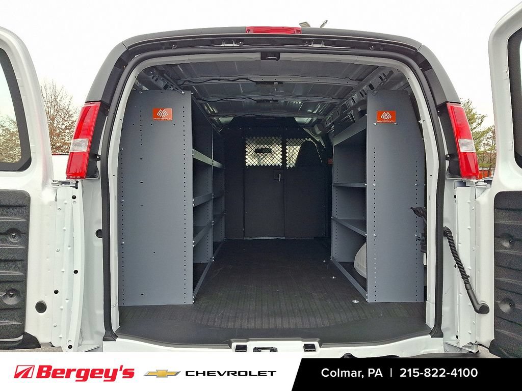 2025 Chevrolet Express Cargo Work Van - Photo 7