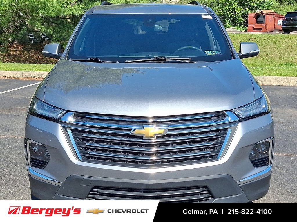Used 2023 Chevrolet Traverse LT Cloth SUV