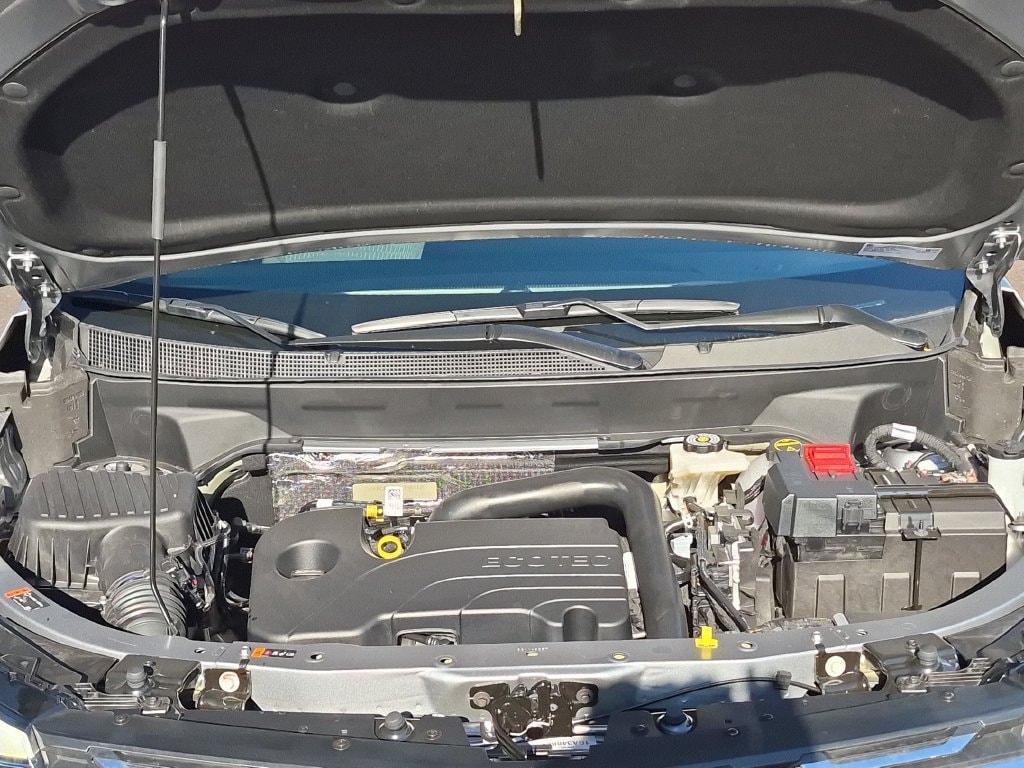 2027 Chevrolet Equinox LT - Photo 29
