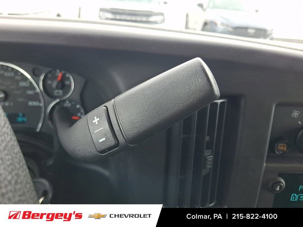 2025 Chevrolet Express Cargo Work Van - Photo 13
