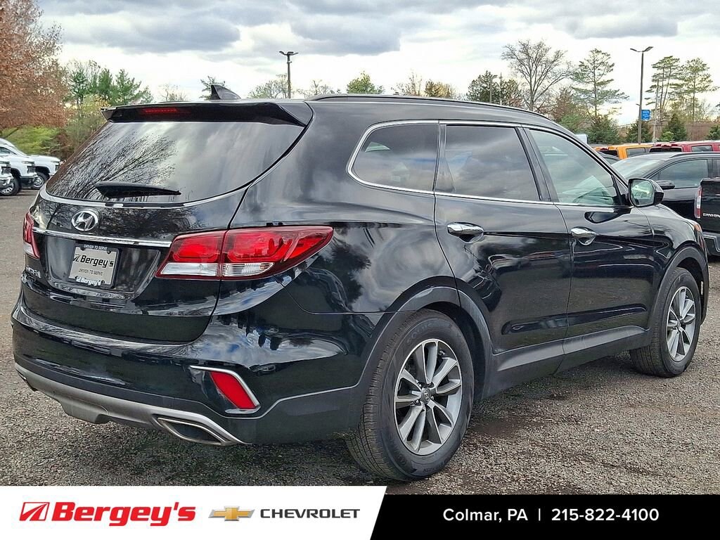Used 2018 Hyundai Santa Fe SE SUV
