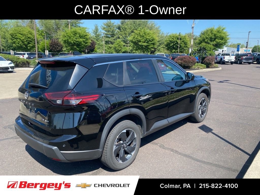 Used 2024 Nissan Rogue SV
