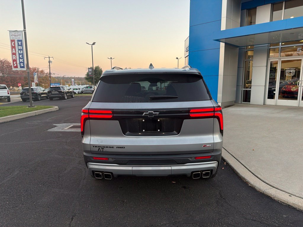 Used 2024 Chevrolet Traverse Z71 SUV