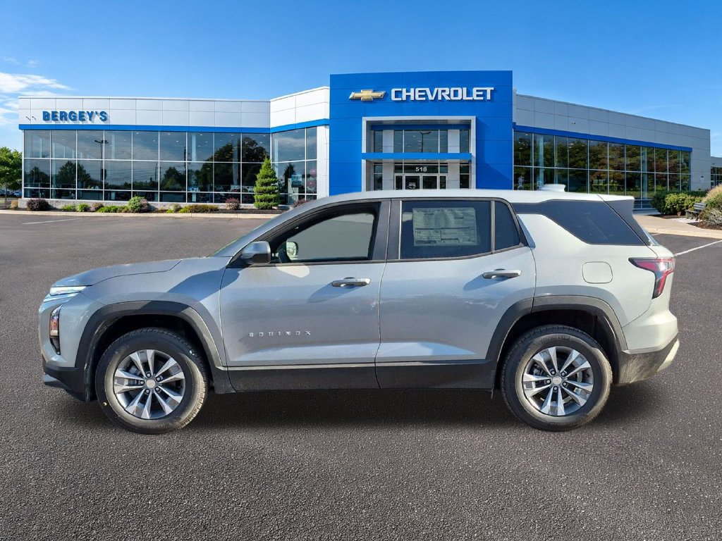 2027 Chevrolet Equinox LT - Photo 9