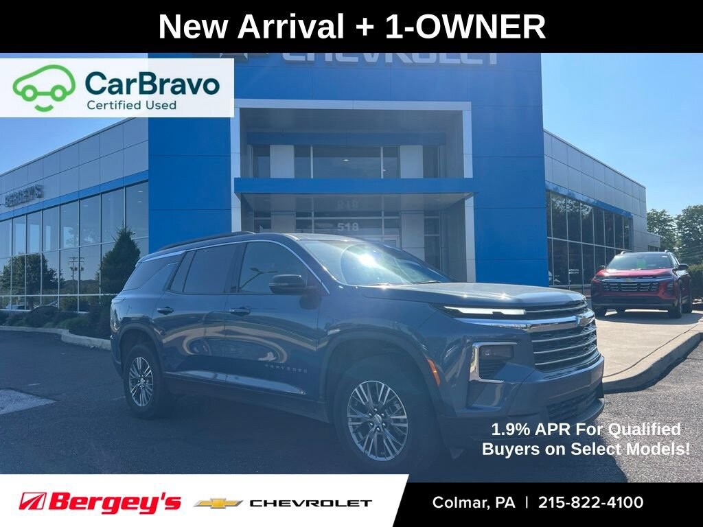Used 2025 Chevrolet Traverse LT SUV