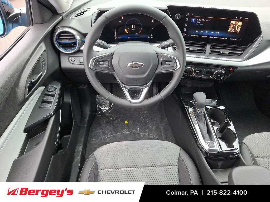 2026 Chevrolet Trax LT - Photo 8