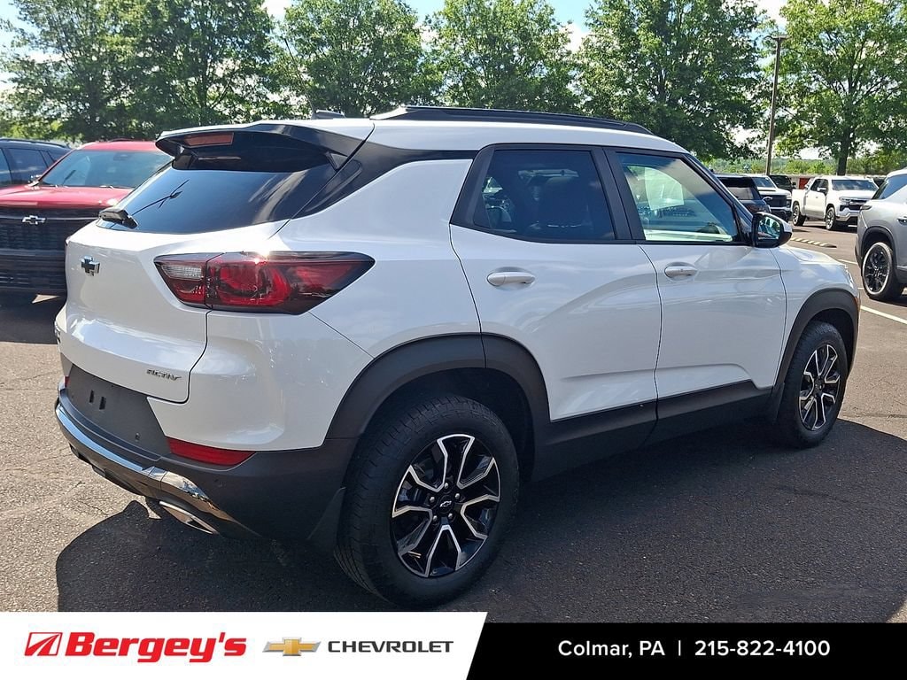 Used 2025 Chevrolet Trailblazer Activ SUV