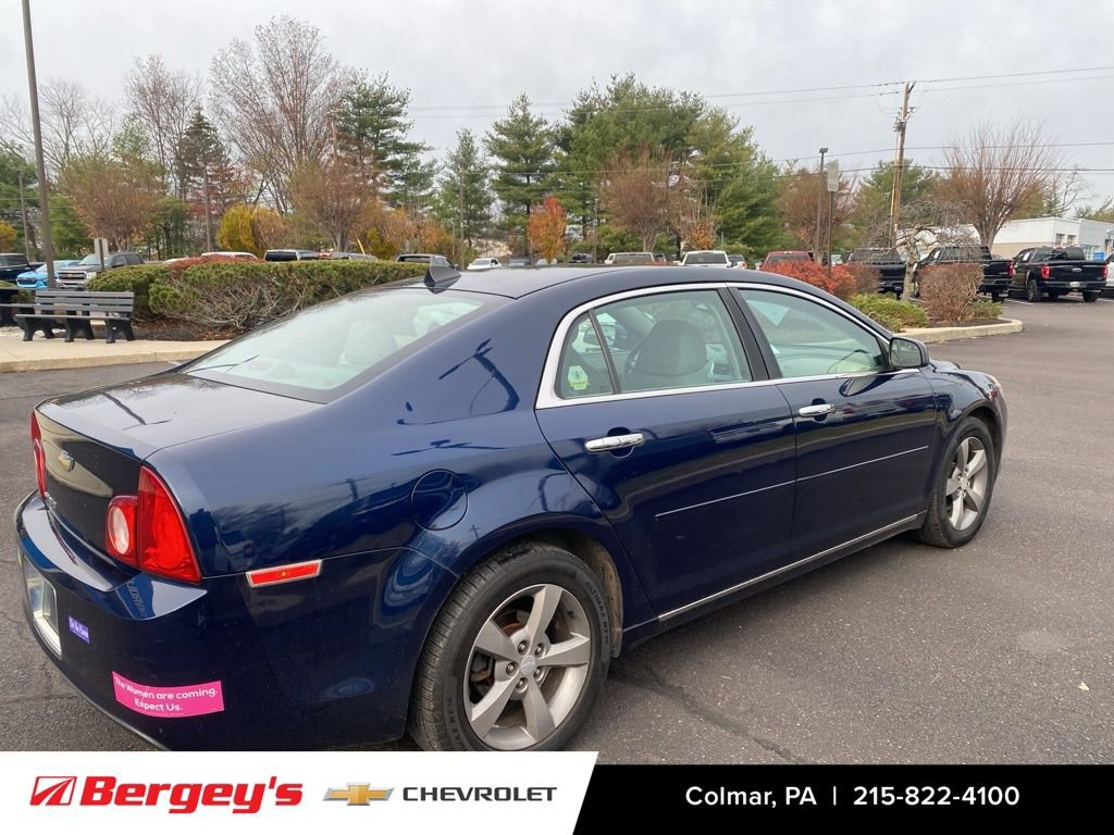2012 Chevrolet Malibu 1LT photo 2