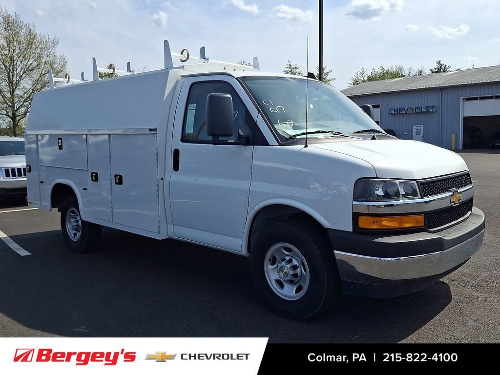 New 2025 Chevrolet Express Cutaway 3500 1WT Cutaway Van