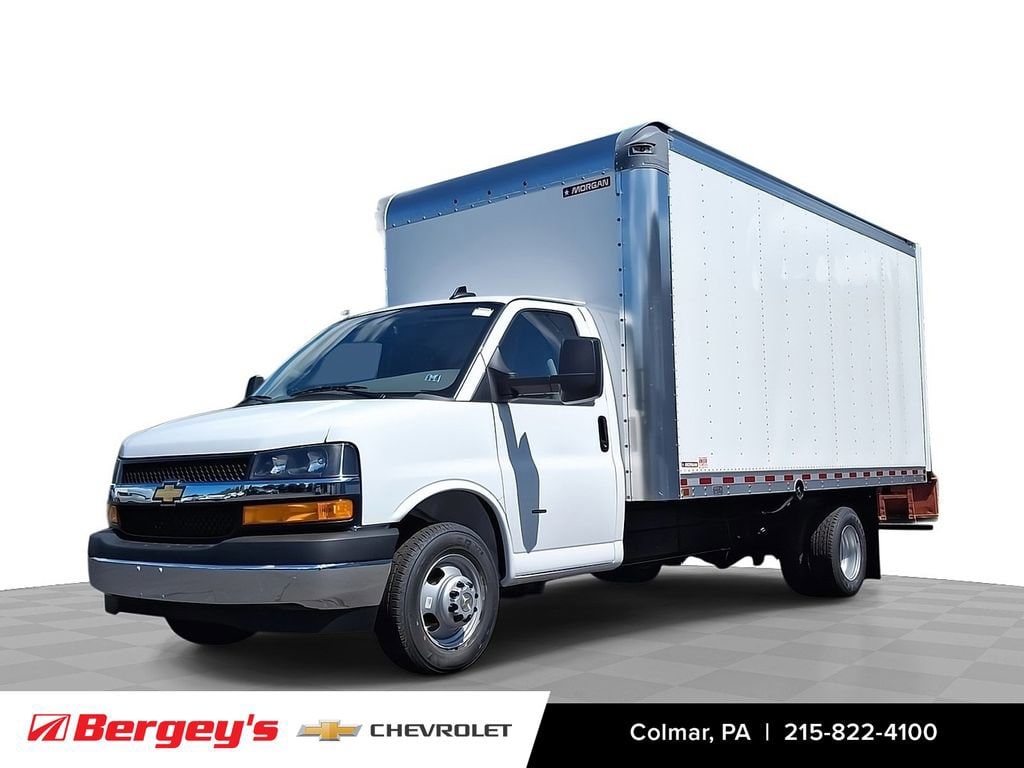 2025 Chevrolet Express Cutaway