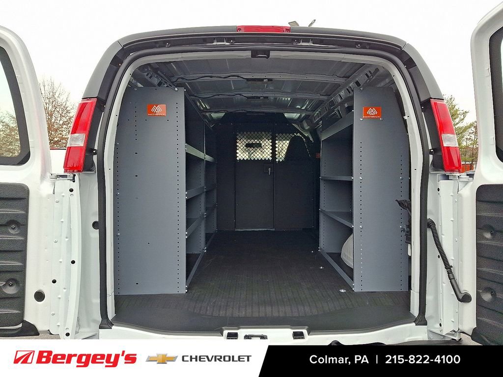 2025 Chevrolet Express Cargo Work Van - Photo 7