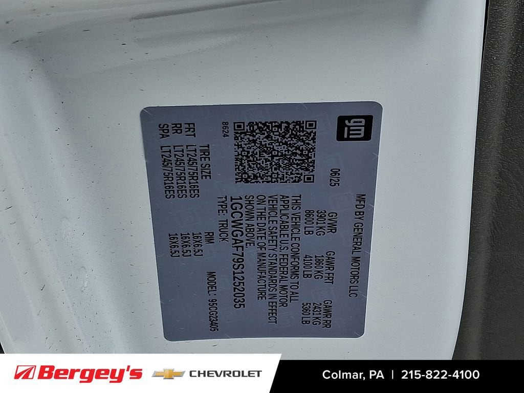 2025 Chevrolet Express Cargo Work Van - Photo 19