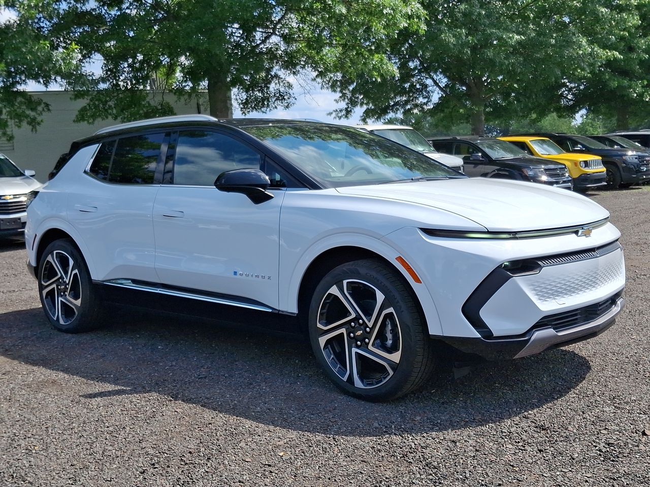 2025 Chevrolet Equinox EV LT - Photo 57