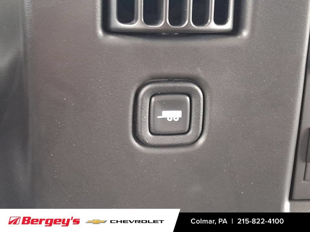 2025 Chevrolet Express Cargo Work Van - Photo 17