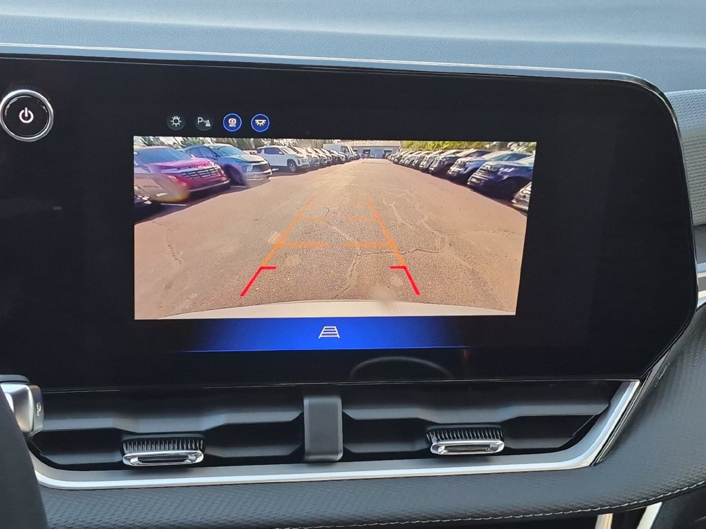 2027 Chevrolet Equinox LT - Photo 19