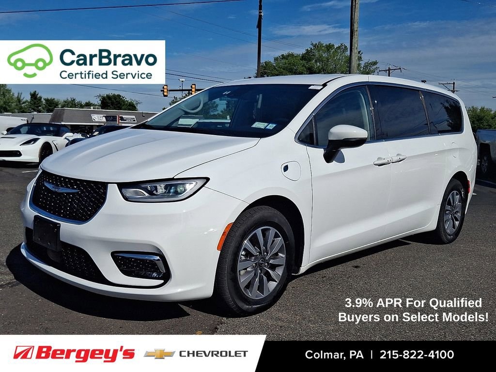 Used 2023 Chrysler Pacifica Hybrid Touring L