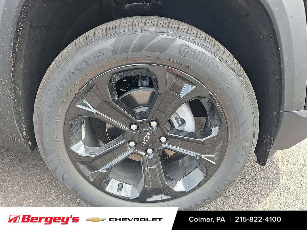 2027 Chevrolet Equinox LT - Photo 5