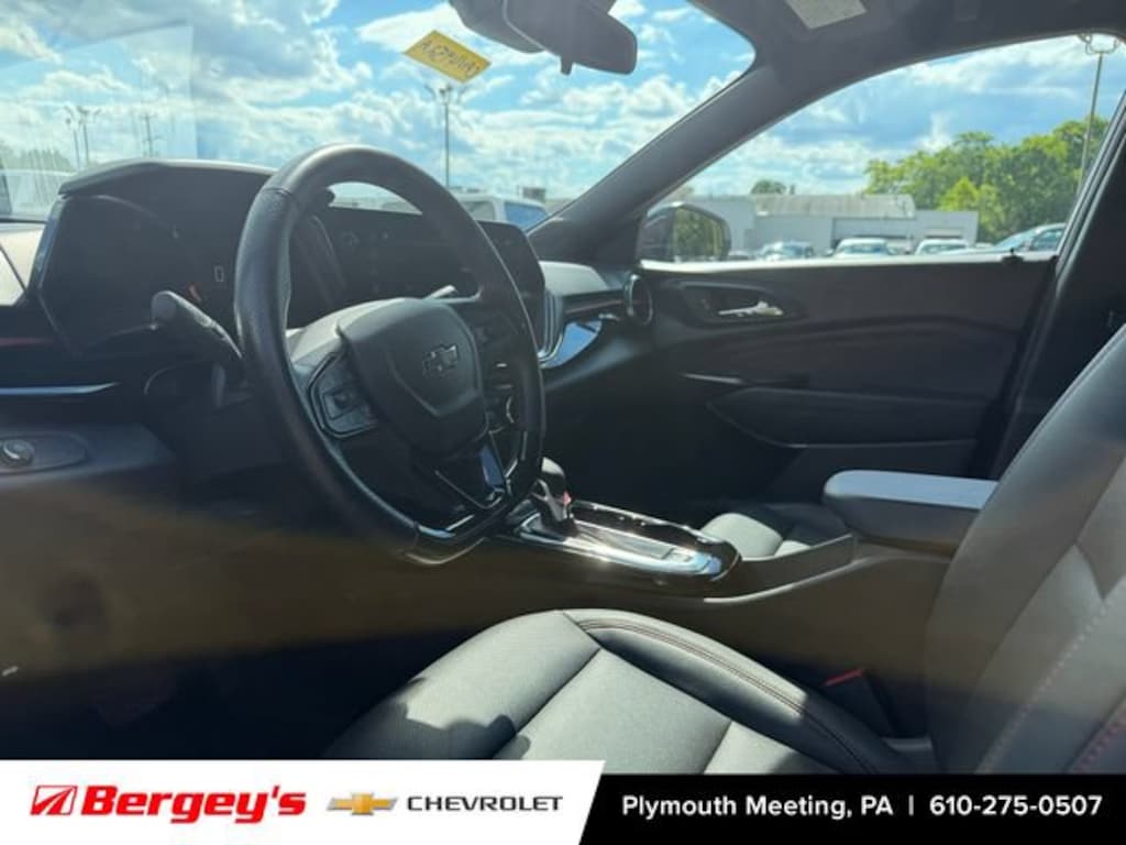 Used 2024 Chevrolet Trax 2RS SUV