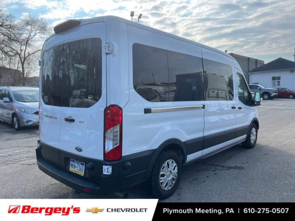 Used 2024 Ford Transit Passenger Wagon XL