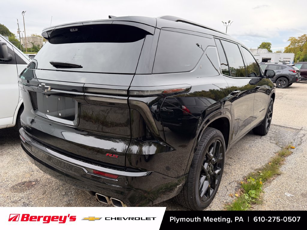 Used 2025 Chevrolet Traverse RS SUV