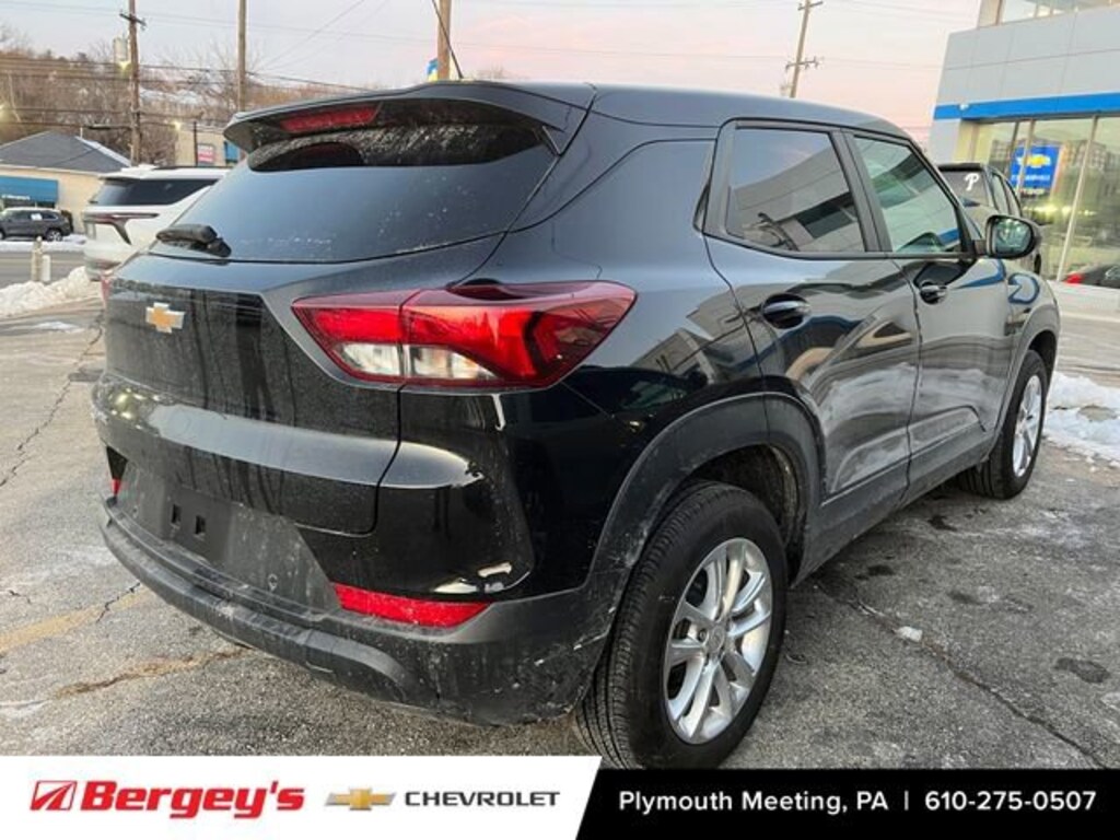 Used 2025 Chevrolet Trailblazer LS SUV