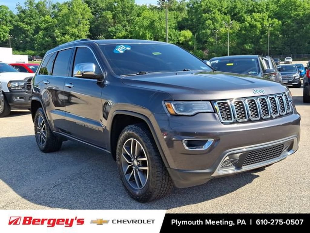 Used 2017 Jeep Grand Cherokee Limited 4x4 SUV
