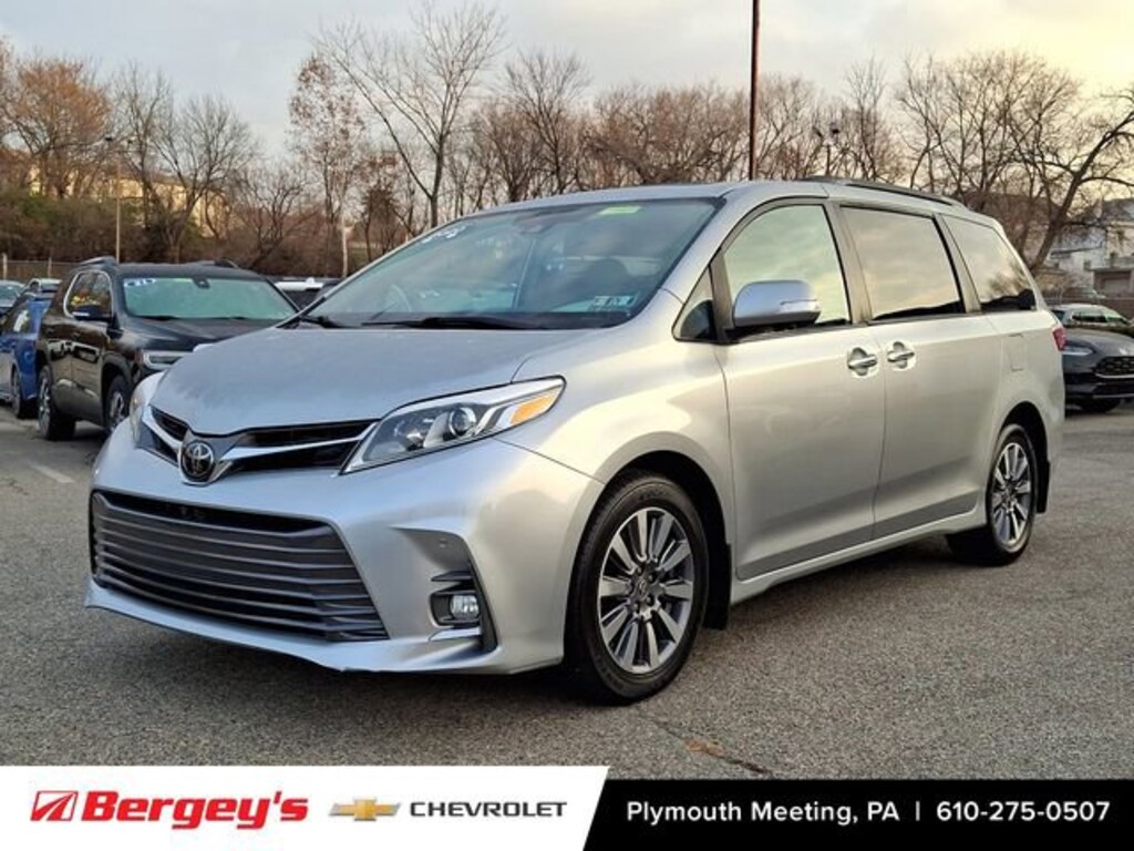 Used 2020 Toyota Sienna XLE