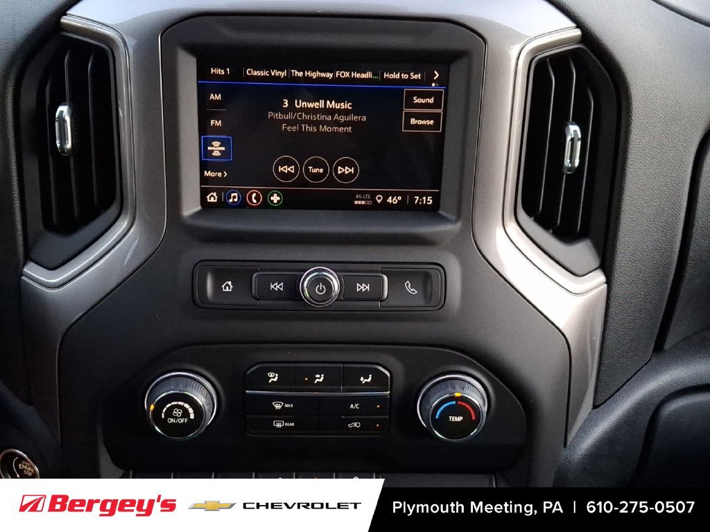 2026 Chevrolet Silverado 1500 Custom - Photo 9