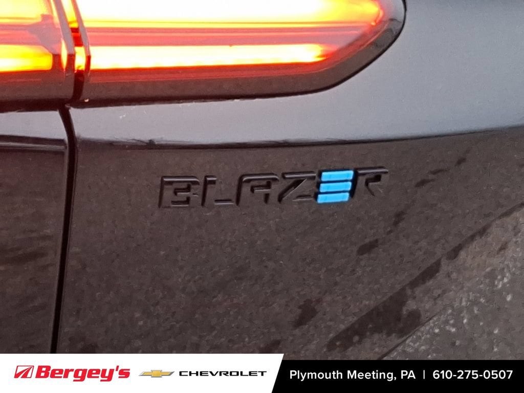 2026 Chevrolet Blazer EV LT - Photo 17