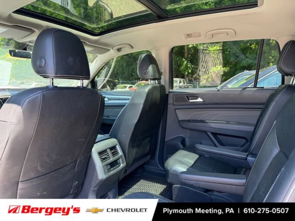 Used 2023 Volkswagen Atlas 3.6L V6 SE w/Technology SUV