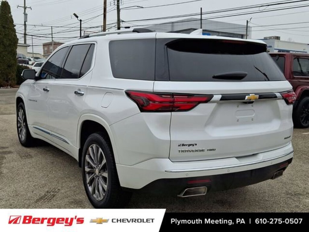 Used 2022 Chevrolet Traverse Premier SUV