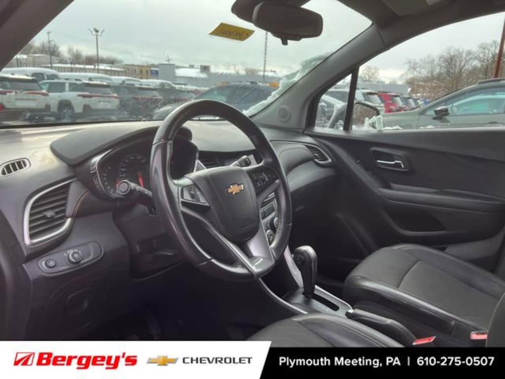 Used 2022 Chevrolet Trax LT SUV