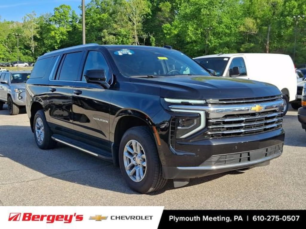 Used 2025 Chevrolet Suburban LT SUV