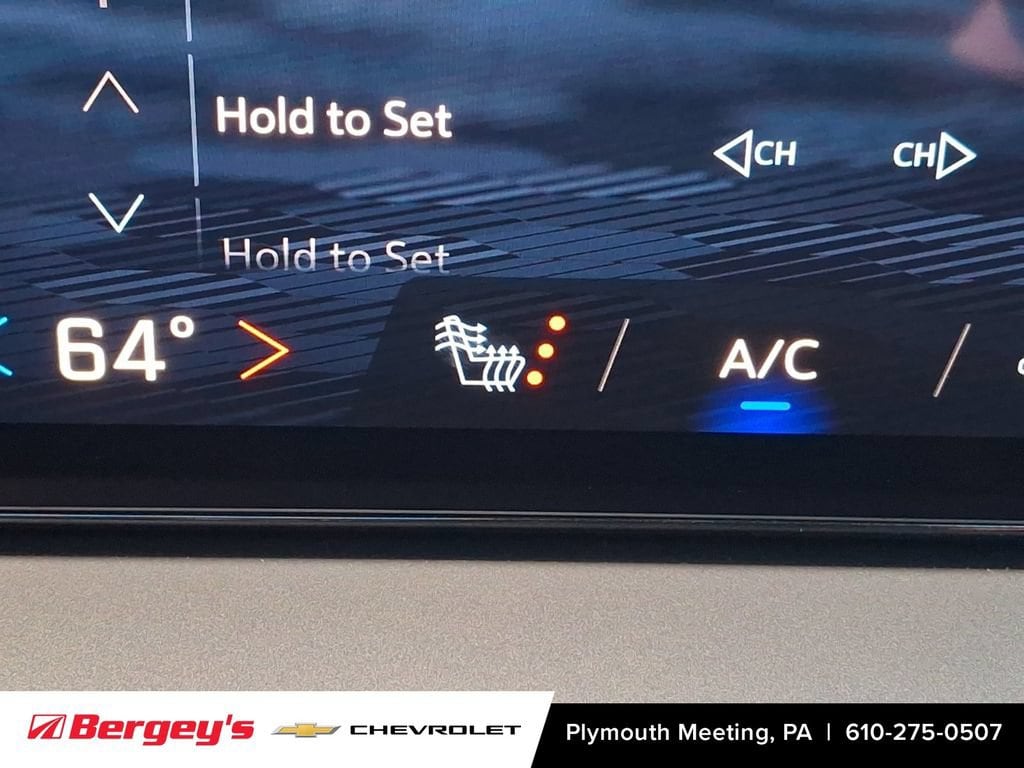 2027 Chevrolet Traverse LT - Photo 15