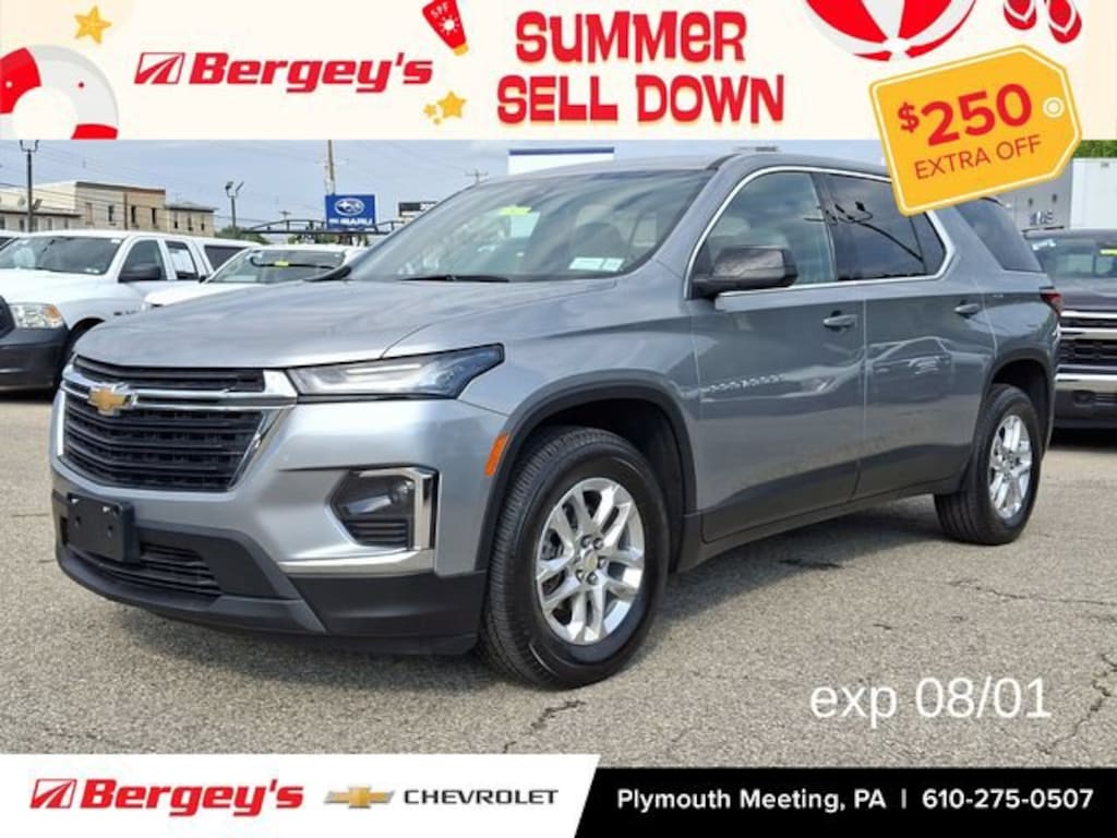 Used 2023 Chevrolet Traverse LS SUV
