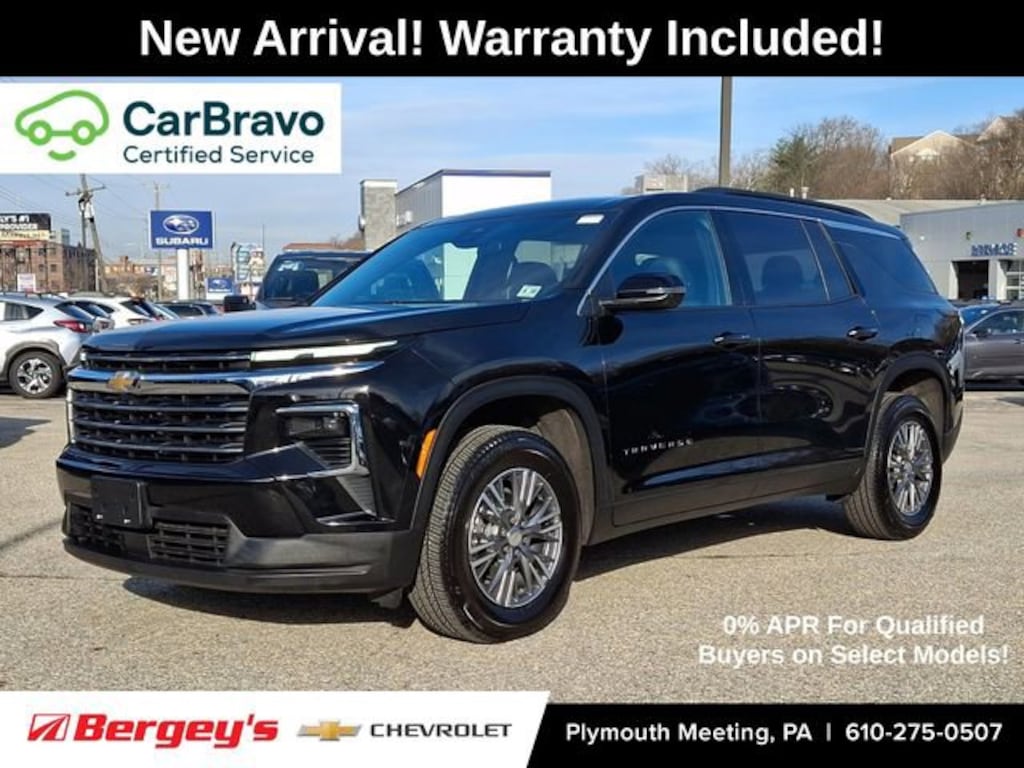 Used 2025 Chevrolet Traverse LT SUV