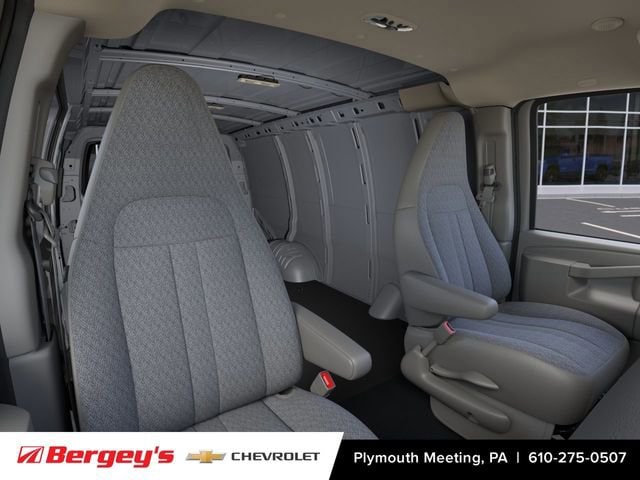 2025 Chevrolet Express Cargo Work Van - Photo 18