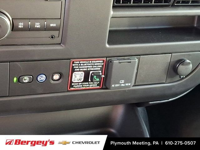 2025 Chevrolet Express Cargo Work Van - Photo 15