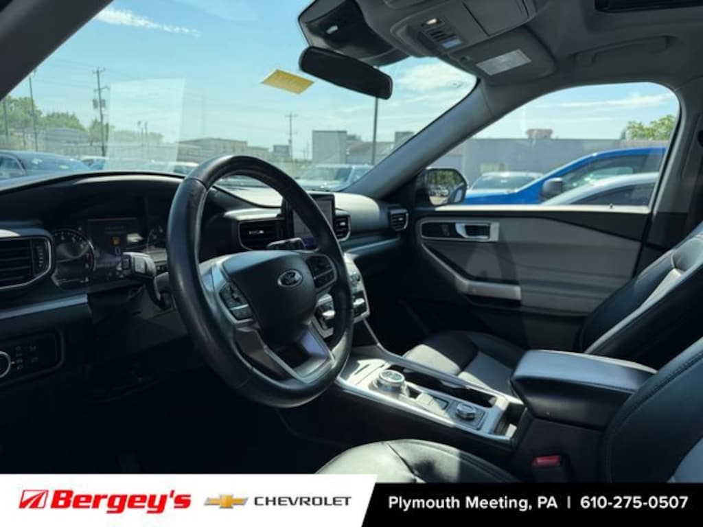 Used 2023 Ford Explorer XLT SUV