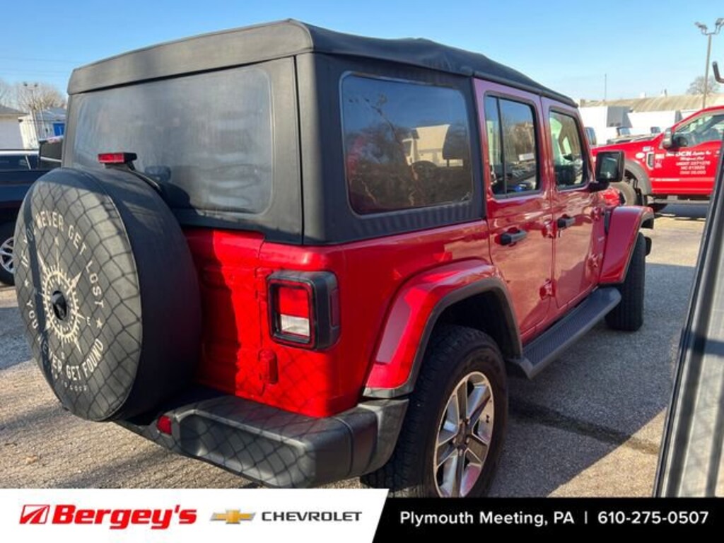 Used 2021 Jeep Wrangler Unlimited Sahara 4x4 SUV