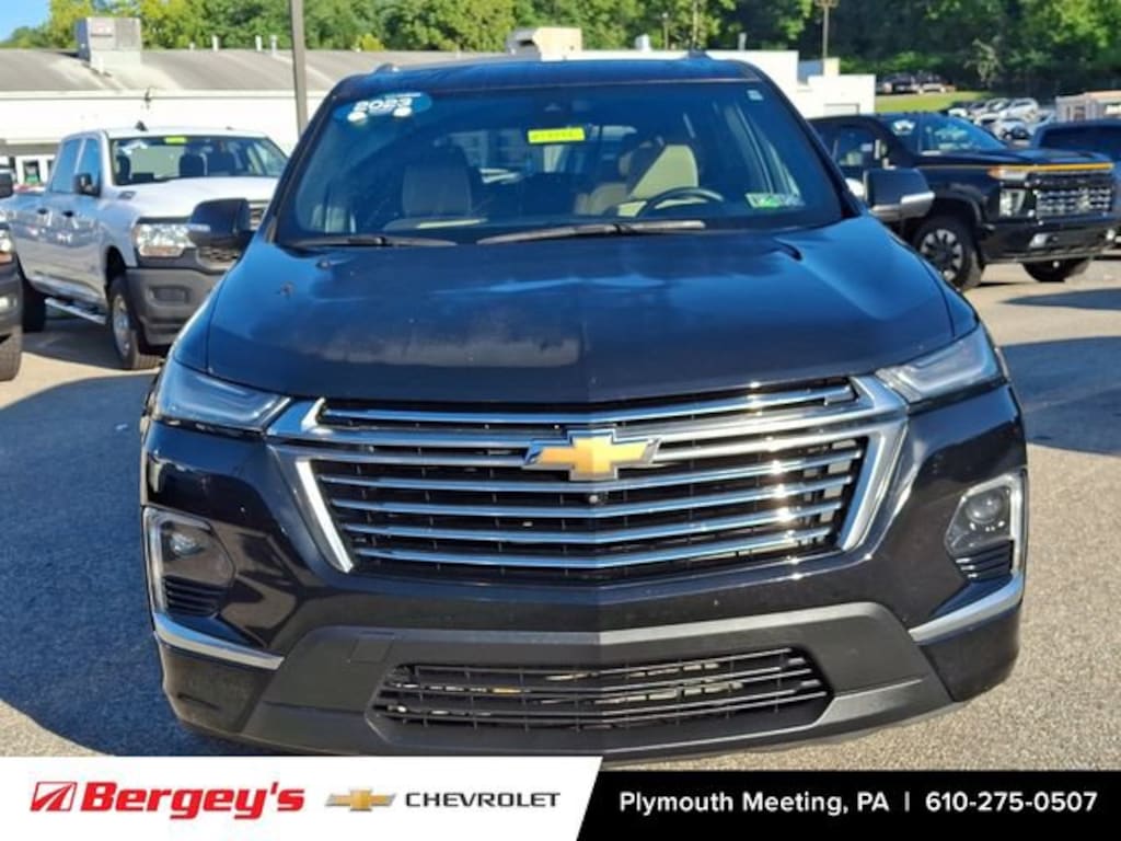 Used 2023 Chevrolet Traverse Premier SUV
