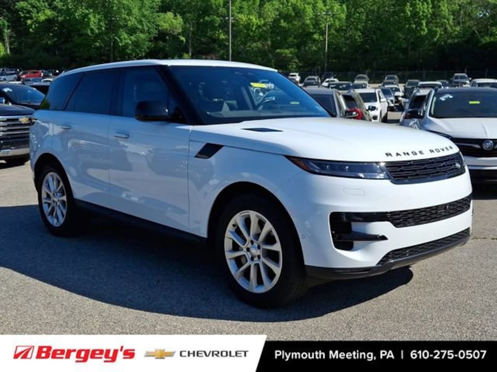 Used 2025 Land Rover Range Rover Sport SE