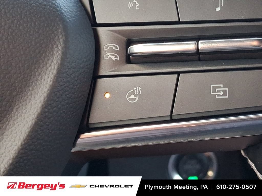 2027 Chevrolet Traverse LT - Photo 16