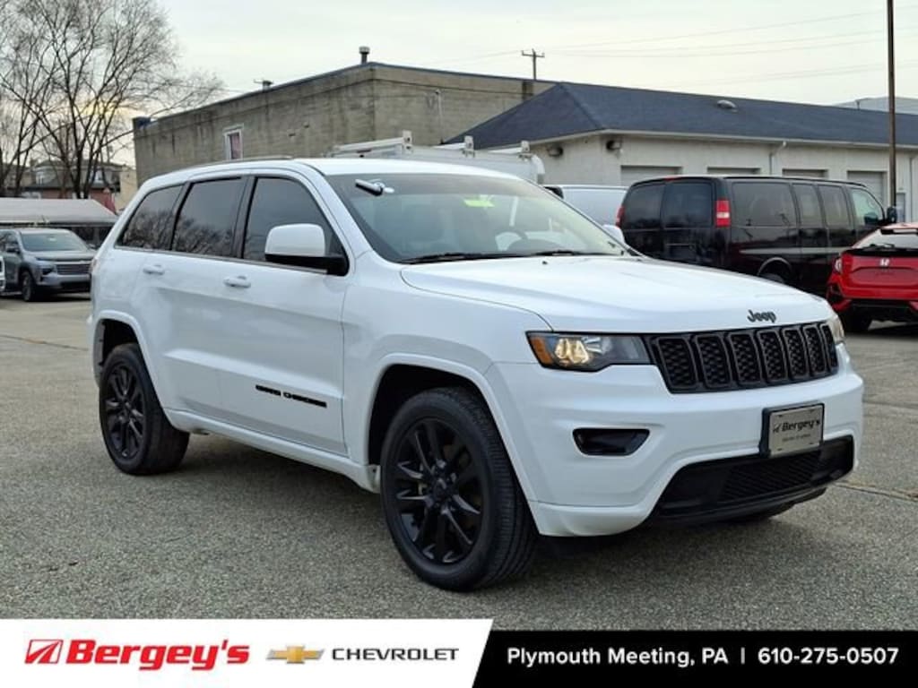 Used 2019 Jeep Grand Cherokee Altitude 4x4 SUV