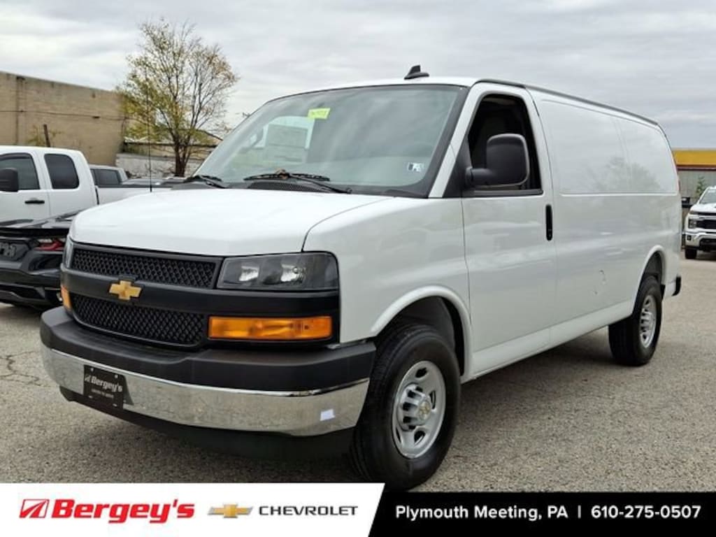 New 2025 Chevrolet Express Cargo 3500 WT Van