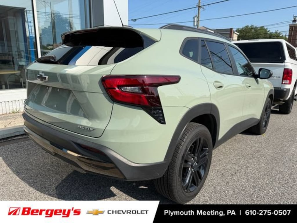 Used 2024 Chevrolet Trax Activ SUV