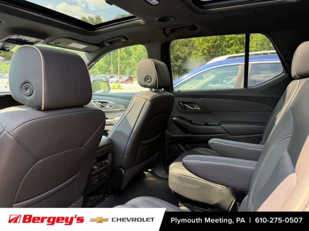 Used 2023 Chevrolet Traverse Premier SUV