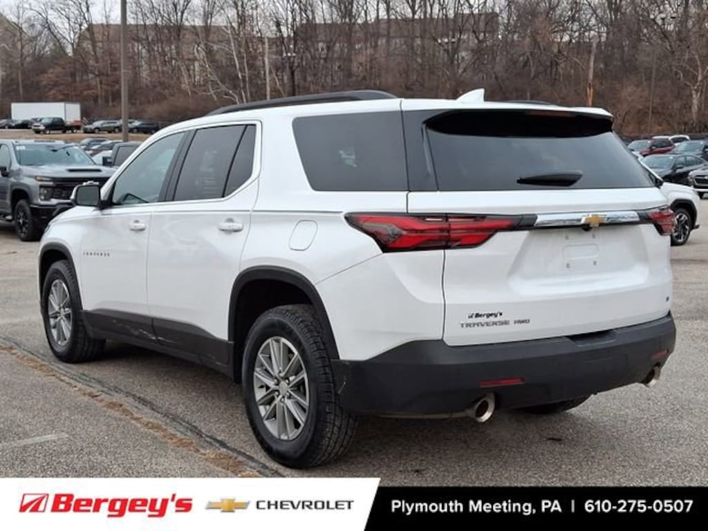 Used 2023 Chevrolet Traverse LT Leather SUV